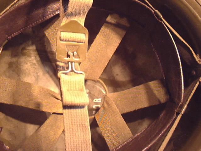 FRANCE_M51_INF_STRAP_HOOK.jpg