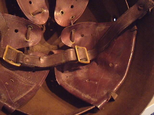 PORTUGAL M40 CHINSTRAP DETAIL.jpg